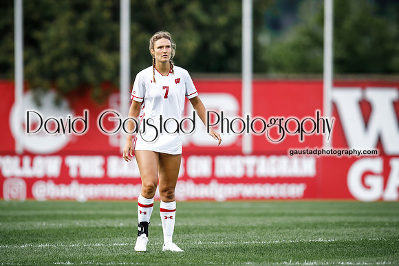 0M7A4410