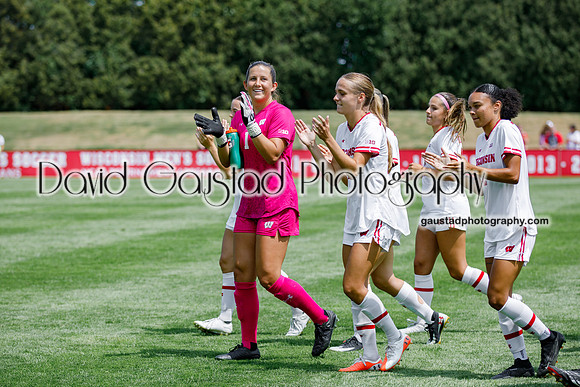 0M7A9944