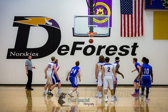 Deforest Boys Basketball BQ4A1855-2