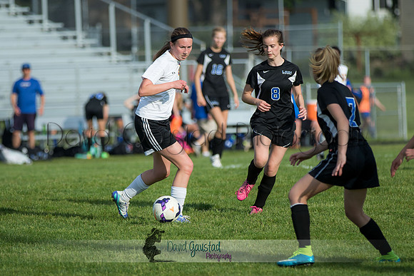 DeForest Girls JV Soccer vs Lodi on May 24th 2016