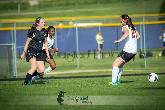 DeForest Girls JV Soccer vs Lodi on May 24th 2016