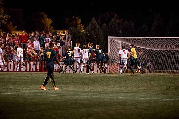4K2A4316