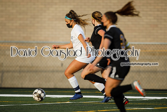DeForest Girls Varsity Soccer vs Monona Grove May 2021
