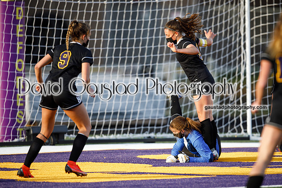 DeForest Girls Varsity Soccer vs Monona Grove May 2021