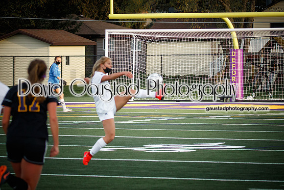 DeForest Girls Varsity Soccer vs Monona Grove May 2021
