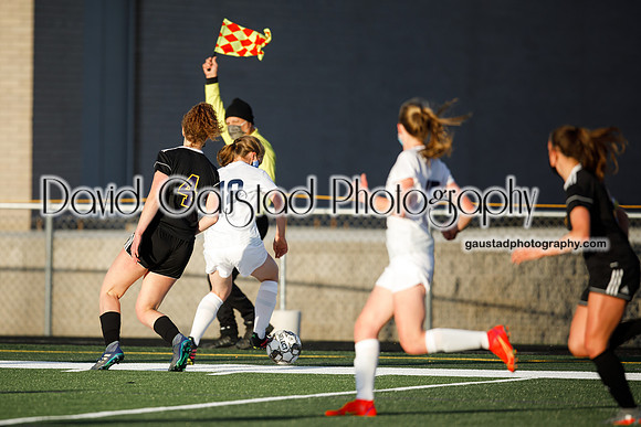 DeForest Girls Varsity Soccer vs Monona Grove May 2021