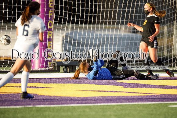 DeForest Girls Varsity Soccer vs Monona Grove May 2021