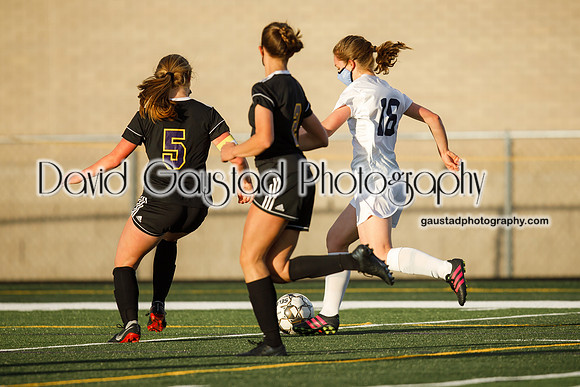 DeForest Girls Varsity Soccer vs Monona Grove May 2021
