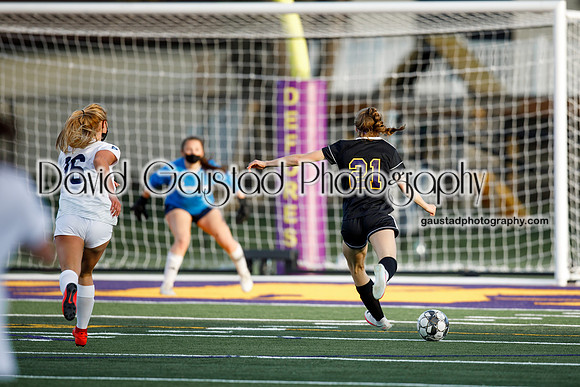 DeForest Girls Varsity Soccer vs Monona Grove May 2021