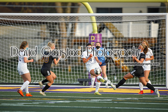 DeForest Girls Varsity Soccer vs Monona Grove May 2021