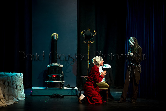 DeForest Area High School Drama Club - A Christmas Carol 2017