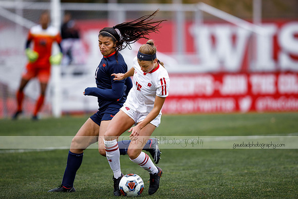 Wisconsin Women's Soccer Team vs. Illinois