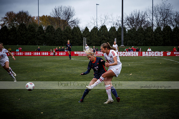 Wisconsin Women's Soccer Team vs. Illinois