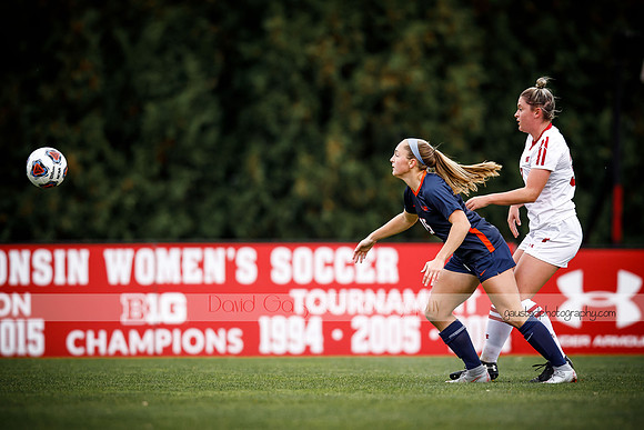 Wisconsin Women's Soccer Team vs. Illinois