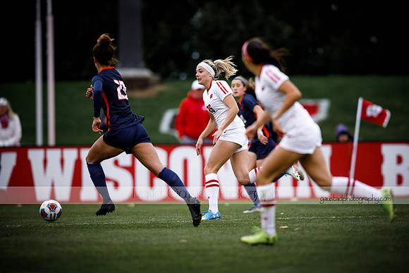 Wisconsin Women's Soccer Team vs. Illinois
