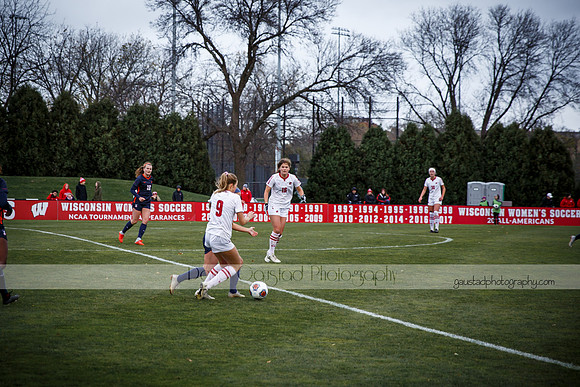 Wisconsin Women's Soccer Team vs. Illinois