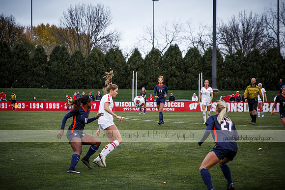 Wisconsin Women's Soccer Team vs. Illinois