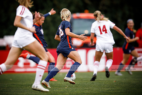 Wisconsin Women's Soccer Team vs. Illinois