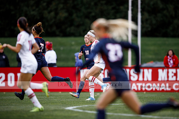 Wisconsin Women's Soccer Team vs. Illinois