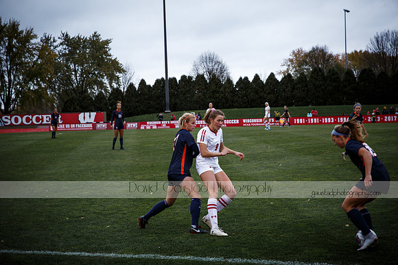 Wisconsin Women's Soccer Team vs. Illinois