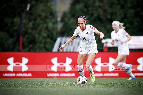 Victoria Pickett Wisconsin Badgers Women's Soccer vs. Illinois