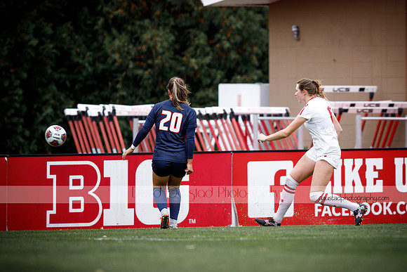 Wisconsin Women's Soccer Team vs. Illinois