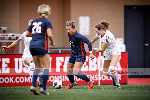 Wisconsin Women's Soccer Team vs. Illinois