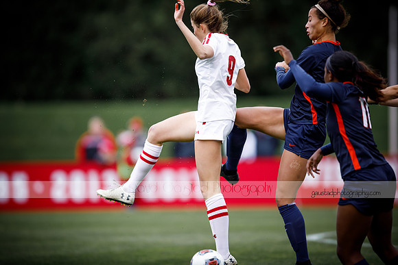 Wisconsin Women's Soccer Team vs. Illinois