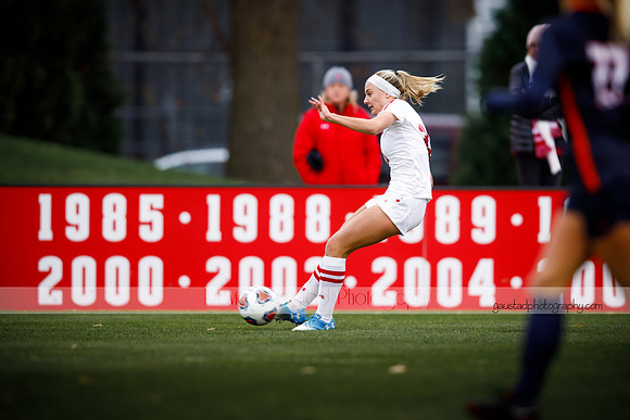 Wisconsin Women's Soccer Team vs. Illinois