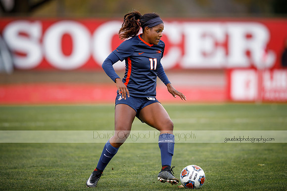 Wisconsin Women's Soccer Team vs. Illinois