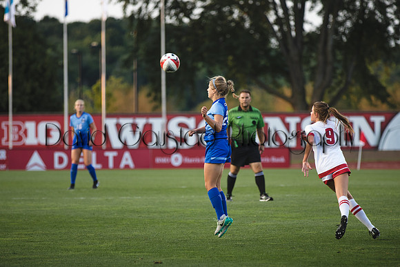0M7A3258