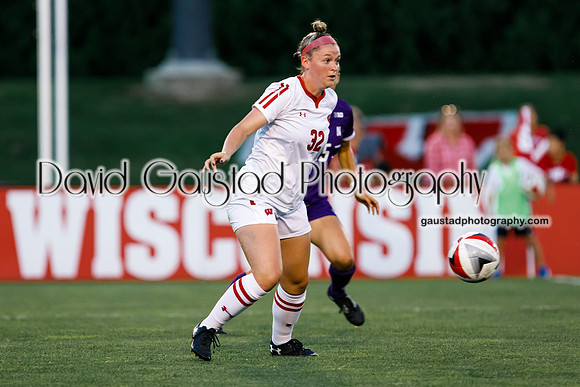 Wisconsin Badgers Women's Soccer vs Northwestern Wildcats 2018 0M7A4459
