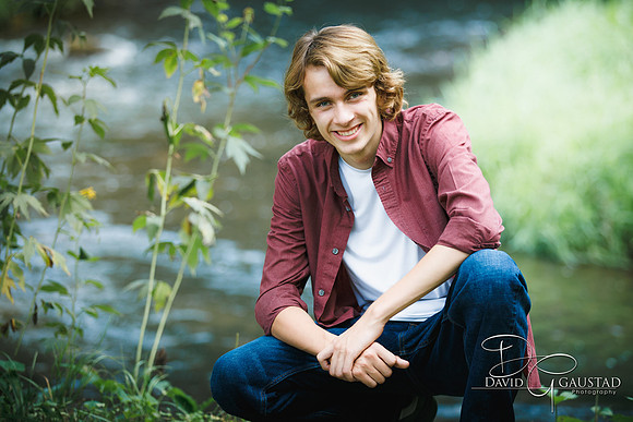 Senior Pictures DeForest,  Madison, Waunakee,  Sun Prairie. Middleton, Lodi, Verona, Oregon