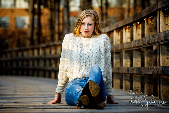 Senior Pictures DeForest,  Madison, Waunakee,  Sun Prairie. Middleton, Lodi, Verona, Oregon