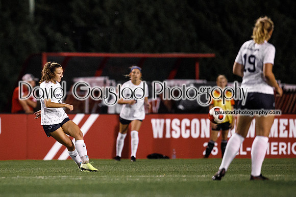 0M7A8413